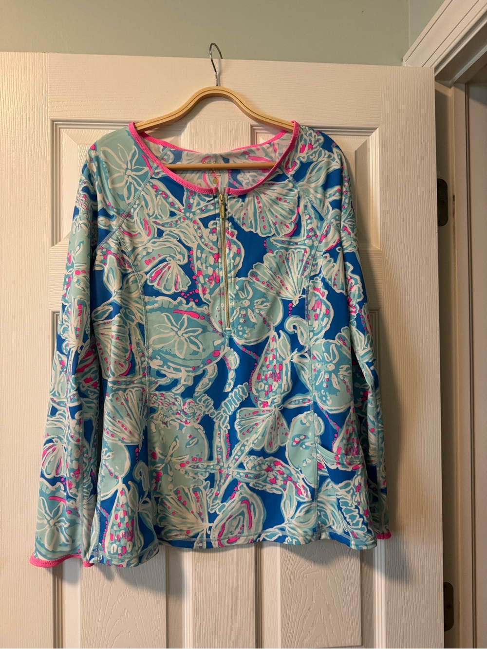 Lilly Pulitzer Luxletic UPF 50+ Longsleeve Quaterzip Size Large